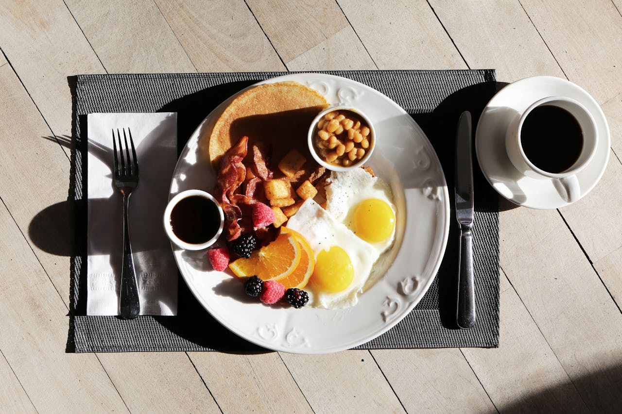Como montar um café da manhã reforçado para começar bem o dia